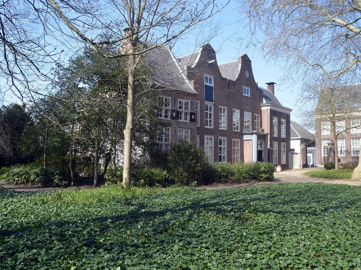 Tiel: een middeleeuwse waterpoort aan de Waal