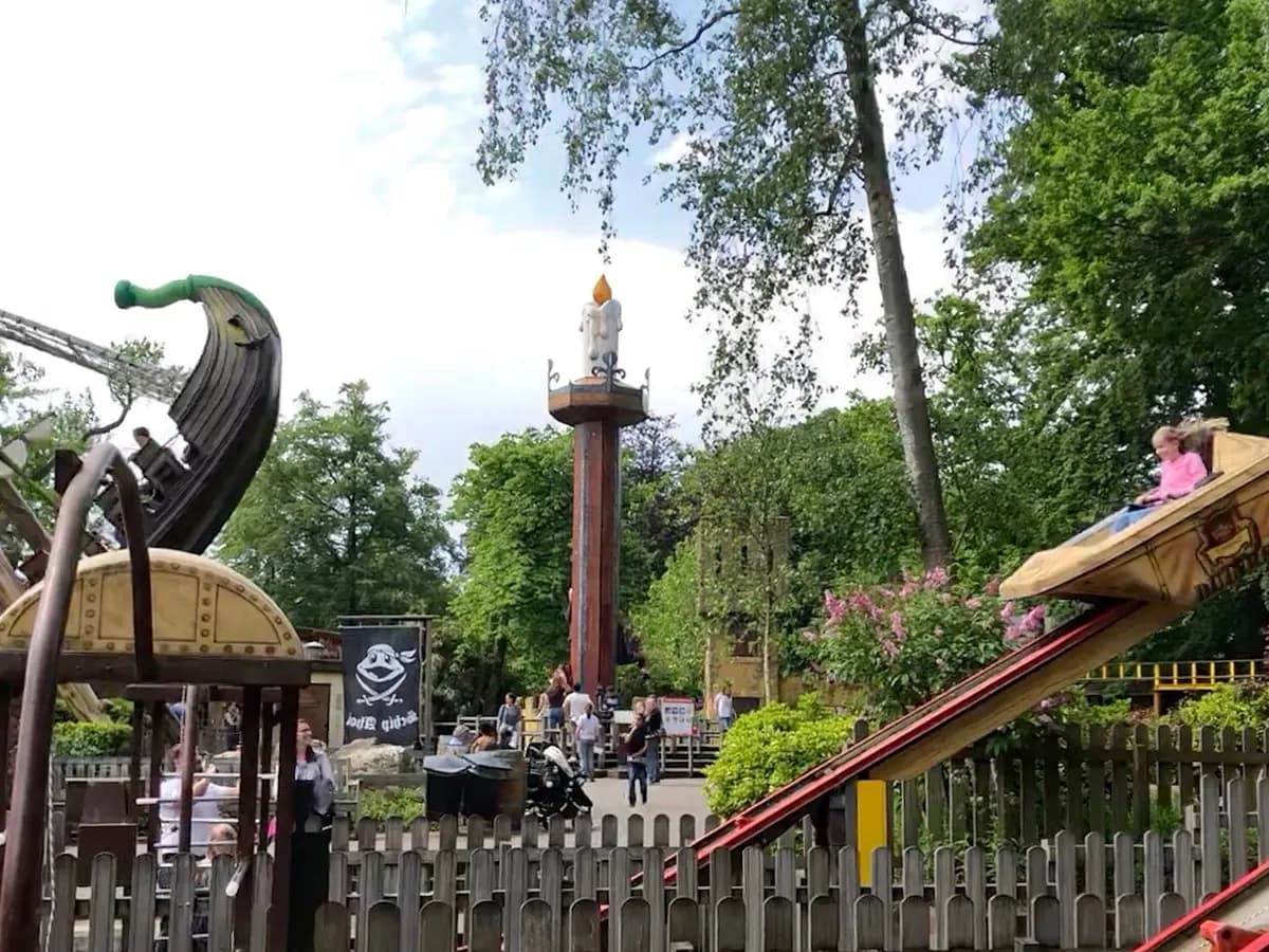 Wassenaar: een attractiepark in de duinen met bos eromheen